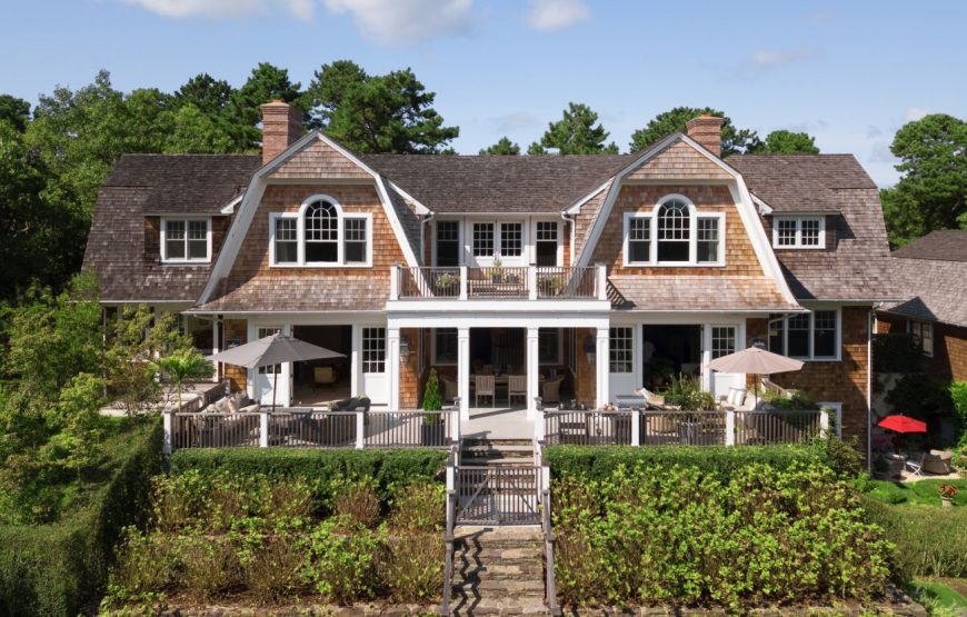 Classic-Dutch-Colonial-charm-on-3-private-acres-1-870x555