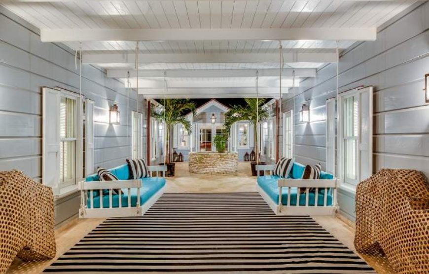 Designer-farmhouse-flair-at-beachfront-masterpiece-33-870x555