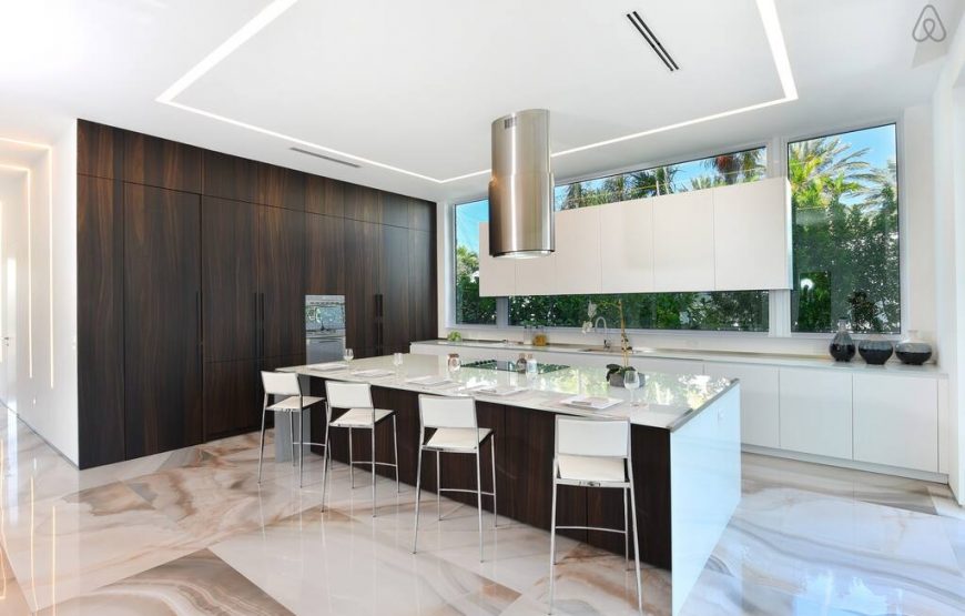 Luxury-Miami-Mansion-Crypto-Modern-Style-17-870x555