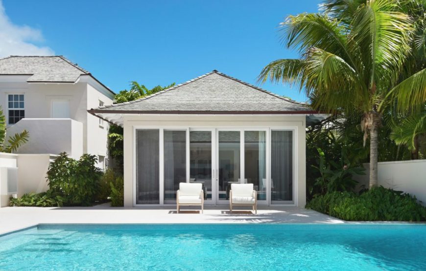 Modern-James-Bond-style-beach-house-5-870x555