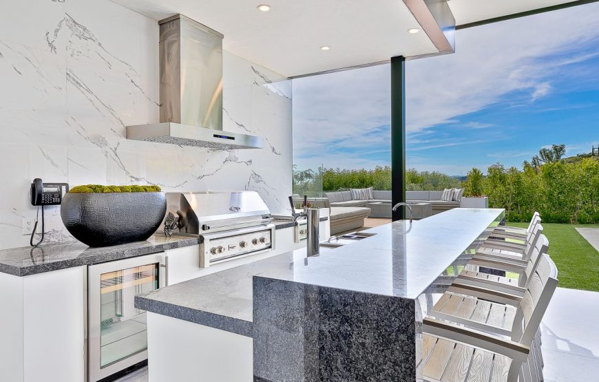 Modernist-Beverly-Hills-house-with-garden-views-31-870x555