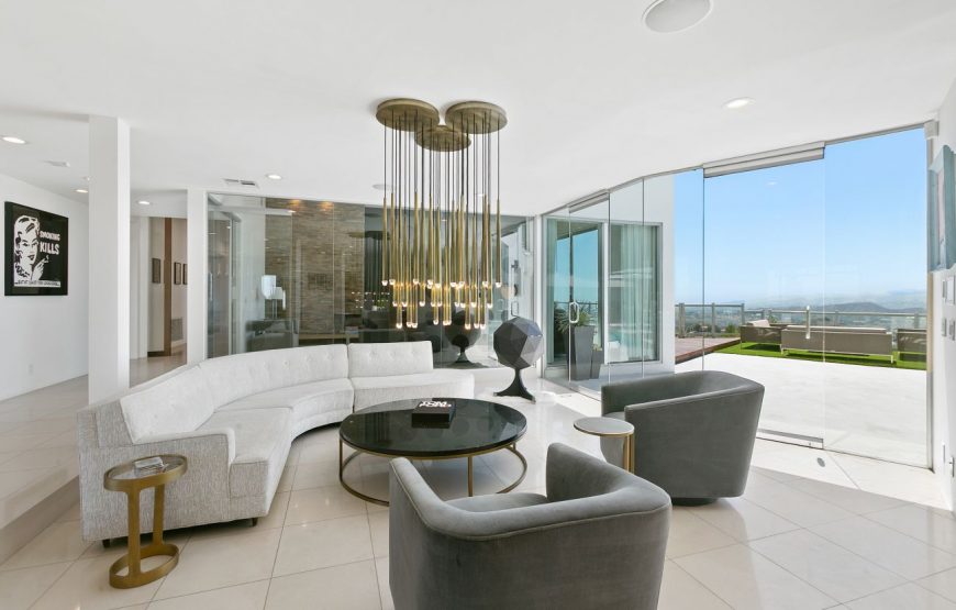 Modernist-villa-in-Beverly-Hills-14-870x555
