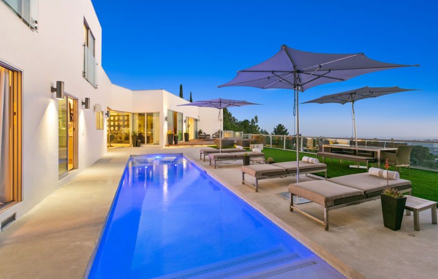 Modernist-villa-in-Beverly-Hills-31-870x555
