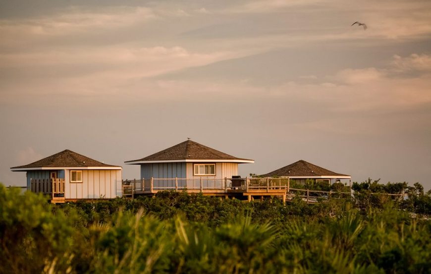 Six-classic-beachfront-villas-on-private-island-21-870x555
