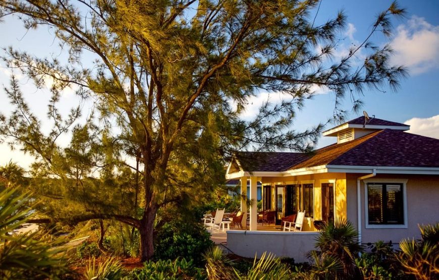 Six-classic-beachfront-villas-on-private-island-3-870x555