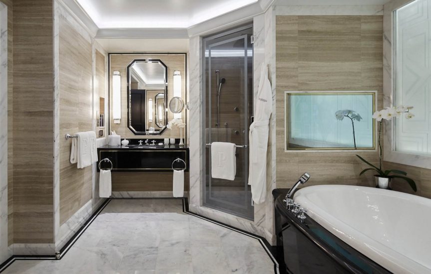 the-majestic-marble-bathroom
